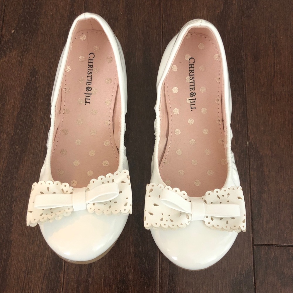NWOT Christie & Jill White Dress Shoes, Size 13